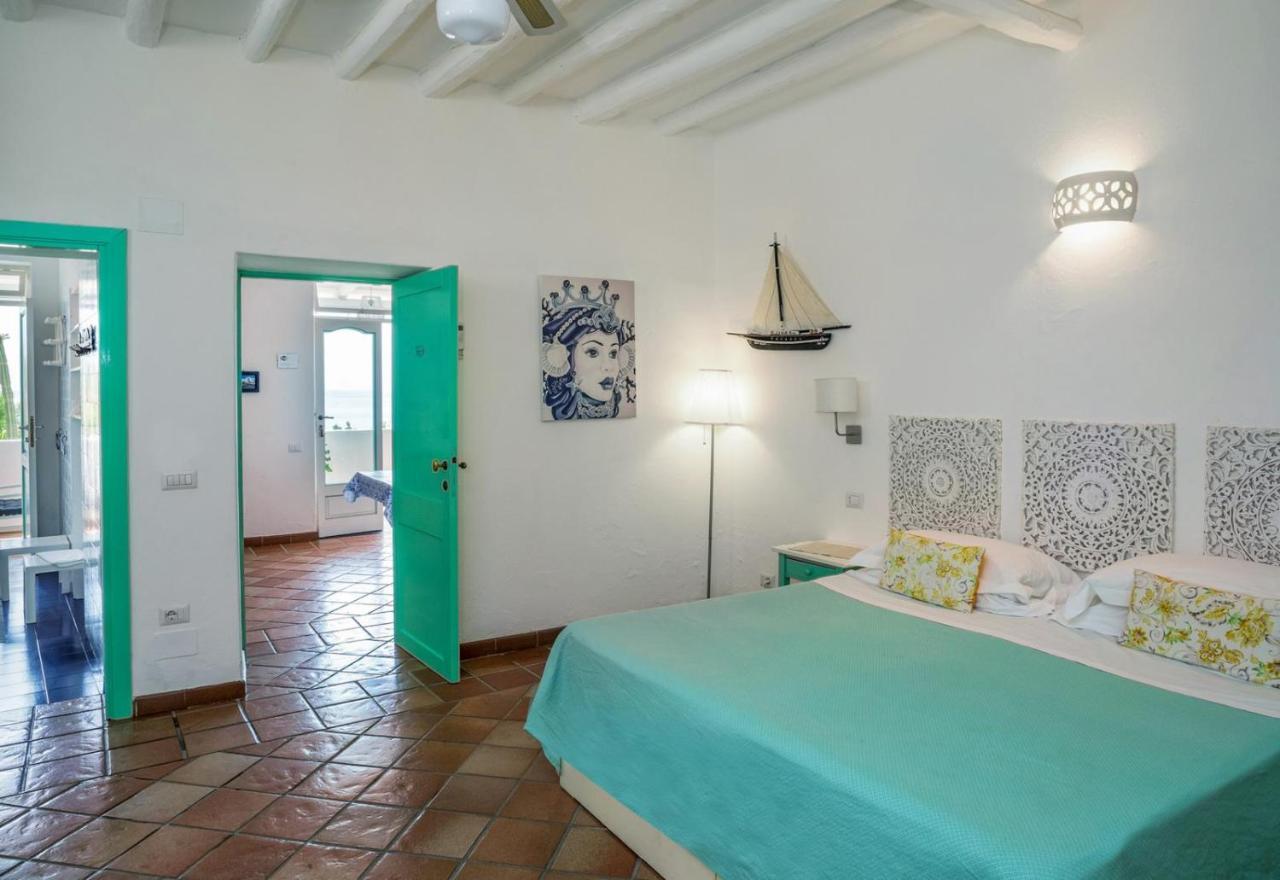 Villa Mareblu Luxury Holiday Apartment Direttamente Sul Mare Stromboli Extérieur photo