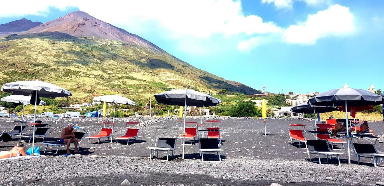 Villa Mareblu Luxury Holiday Apartment Direttamente Sul Mare Stromboli Extérieur photo