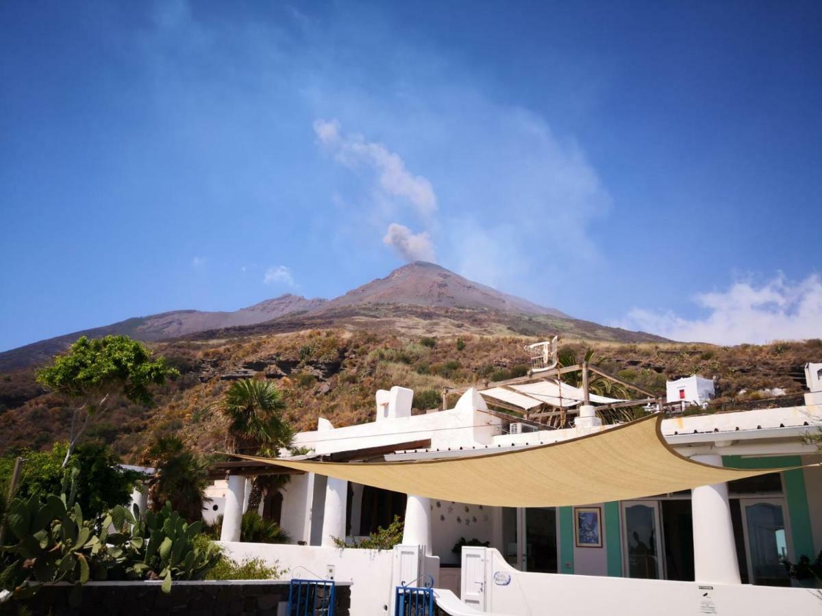 Villa Mareblu Luxury Holiday Apartment Direttamente Sul Mare Stromboli Extérieur photo